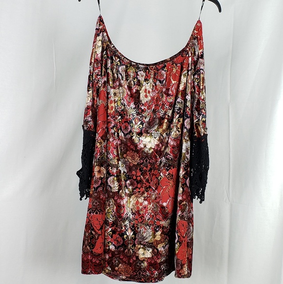 VOOM By Joy Han Brianna Off-The-Shoulder Dress - Picture 4 of 4